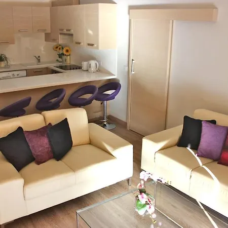 Hotel de apartamente River 3*